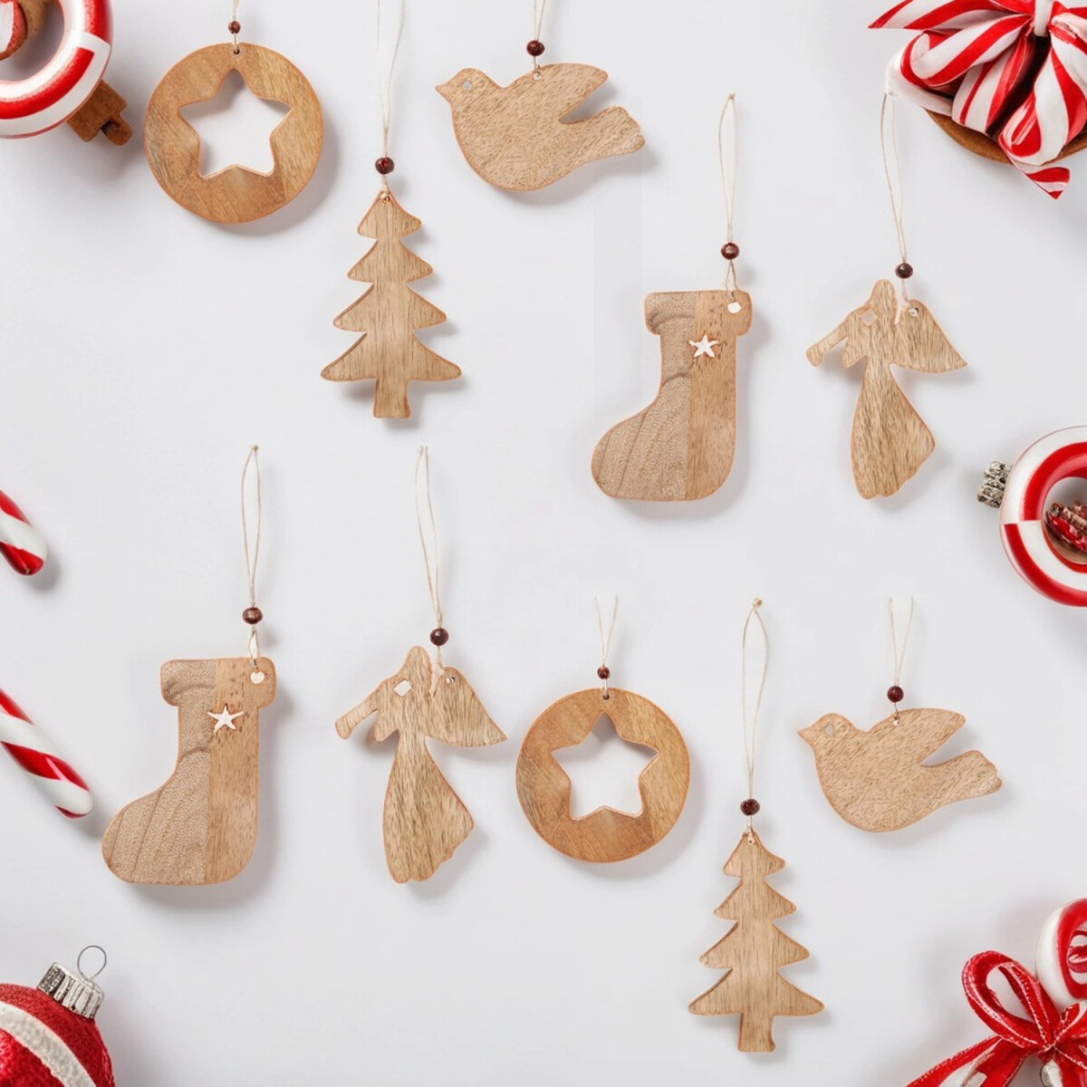 Set van 10 houten kerstversieringen box