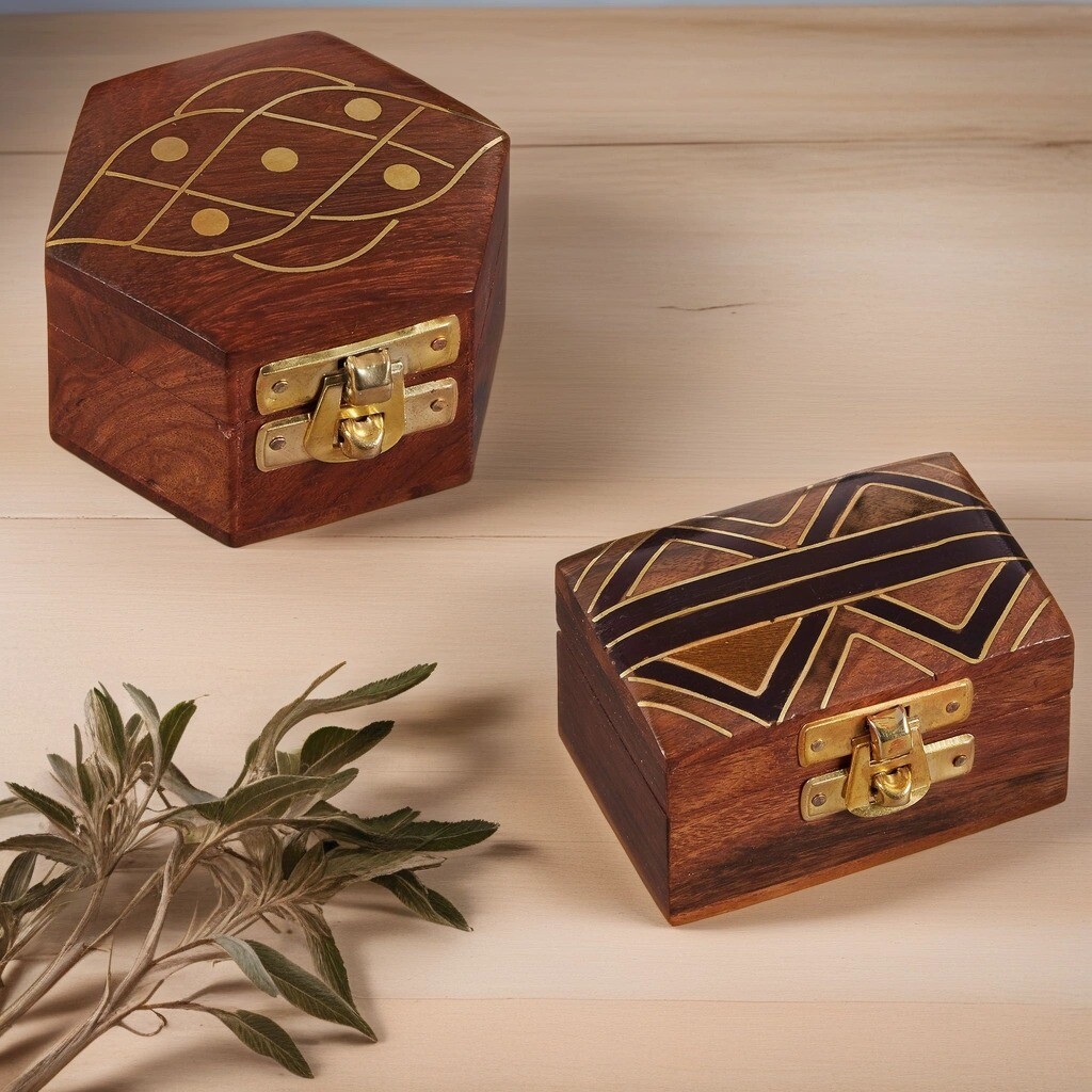 Set van 2 houten sieradendoosjes van Dajat Delya