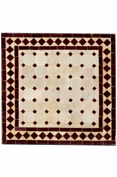 Beige-bordeauxrood